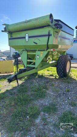 PARKER 500 GRAIN BUGGY