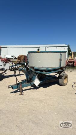KIDD PTO SINGLE AXLE BALE CHOPPER