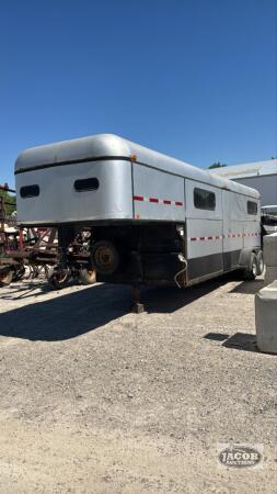 1996 CROWN STEEL GOOSENECK 4 HORSE TRAILER