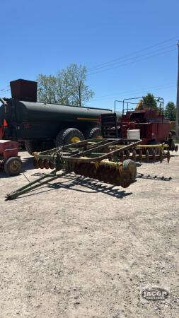 JOHN DEERE 210 14FT DISC