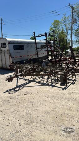 INTERNATIONAL 14FT VIBRA-SHANK CULTIVATOR