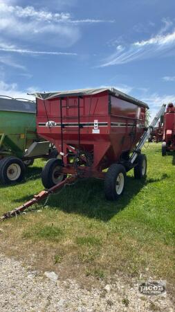 J&M 385 GRAVITY WAGON WITH AUGER
