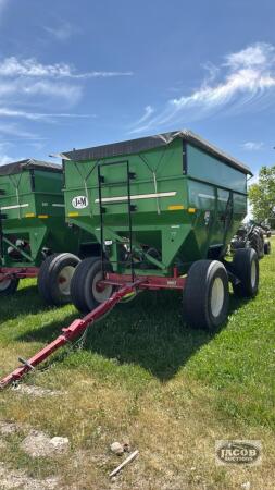 J&M 385 GRAVITY WAGON