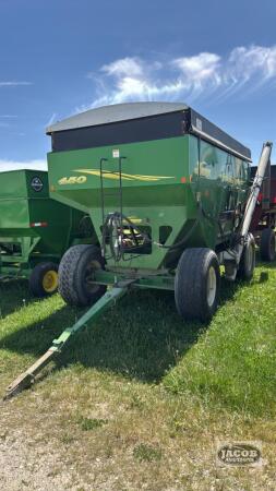 DEMCO 450BU GRAVITY WAGON