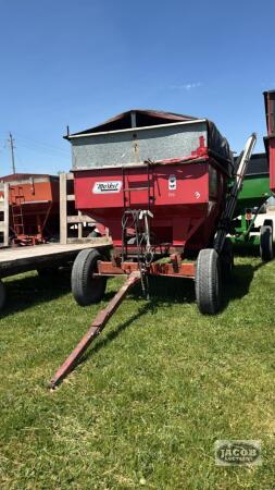 MARKET 2900 GRAVITY WAGON