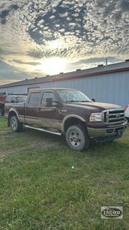 2005 FORD F250 LARIAT DIESEL 4WD PICKUP