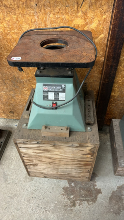 King Oscillating Sander -Not Running -No Attachments