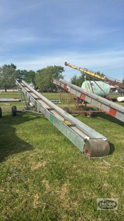MILVERTON ENCLOSED BALE ELEVATOR APPROX 35FT