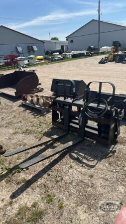 HLA 48IN HYDRAULIC ADJUST PALLET FORKS