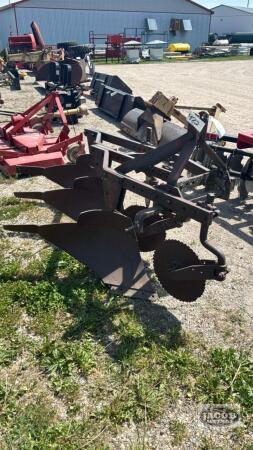 JI CASE 3 FURROW 3PTH PLOW