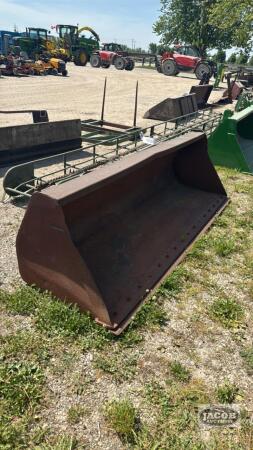 8FT MATERIAL BUCKET