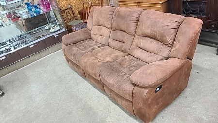 Reclining Sofa