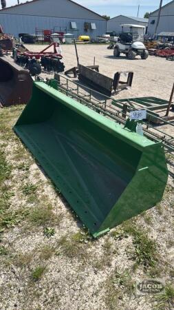 UNUSED 8FT MATERIAL BUCKET