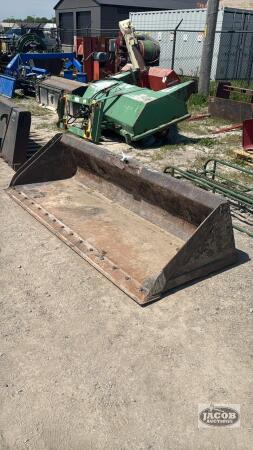 90IN MATERIAL BUCKET
