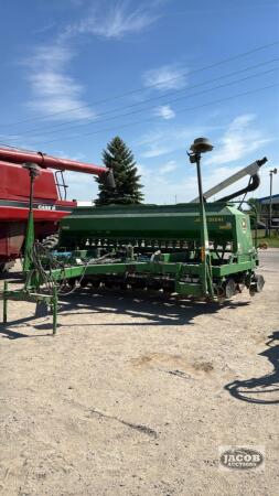 JOHN DEERE 1560 15FT 24RUN NO-TILL SEED DRILL