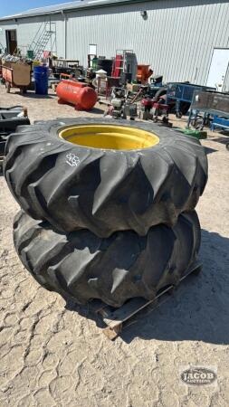 PAIR OF 18.4-26 TIRES ON JOHN DEERE 8-BOLT RIMS