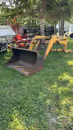 BUSH HOG FREEMAN 3000 LOADER