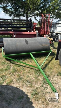 UNUSED BACH-RUN 81IN X 36IN LAWN ROLLER