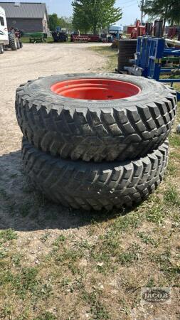 PAIR OF NOKIAN 480/80R34 TIRES AND RIMS