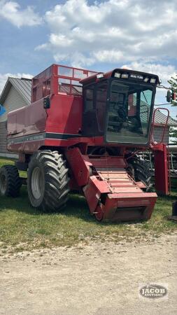 CASE IH 1644 AXIAL FLOW COMBINE