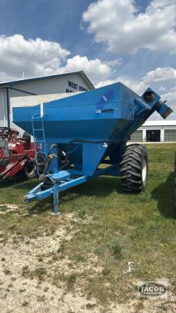 LUCKNOW 400BU GRAIN BUGGY