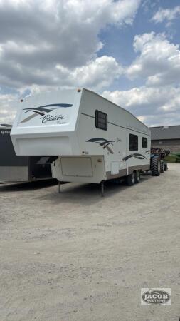 2002 CITATION CLASSIC 28-5LK 5TH WHEEL TRAILER