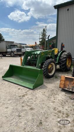 JOHN DEERE 5205 MFWD DIESEL TRACTOR