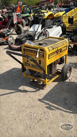 TITAN INDUSTRIAL 7KW GAS GENERATOR