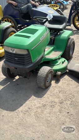 SABRE 38IN 13HP RIDING MOWER