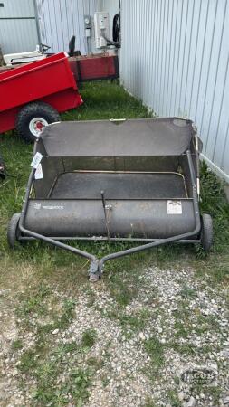 RED ROCK 46IN PULL TYPE SWEEPER