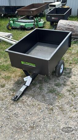 YARD COMMANDER 40IN X 30IN DUMP TRAILER