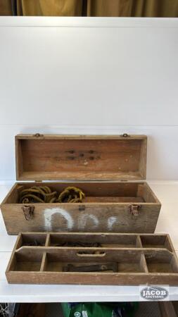 WOODEN BOX WITH CENTRE TRAY