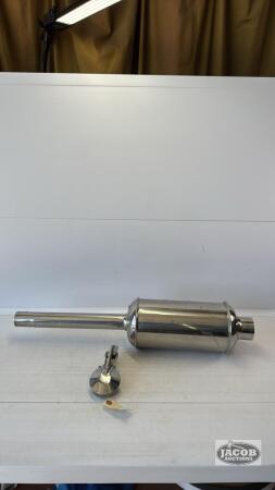 CHROME INTERNATIONAL MUFFLER WITH FLAP