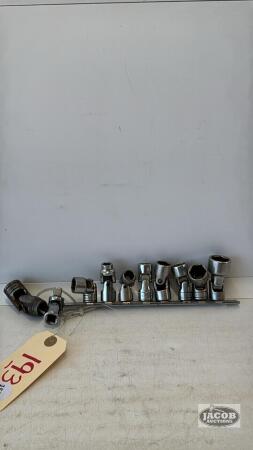 ASSORTMENT OF WOBBLE SOCKETS