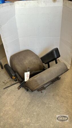 JOHN DEERE COMBINE SEAT