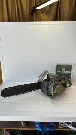 PIONEER 1200A GAS CHAINSAW