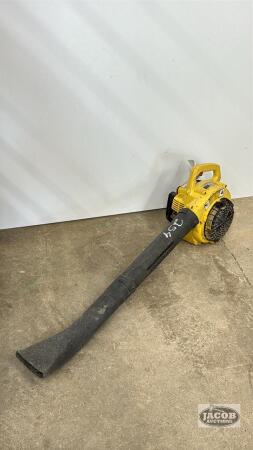 JOHN DEERE 2BV GAS LEAF BLOWER