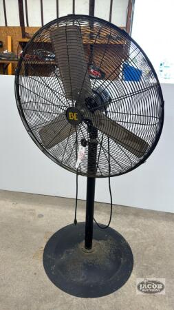BE 30IN FAN ON PEDESTAL
