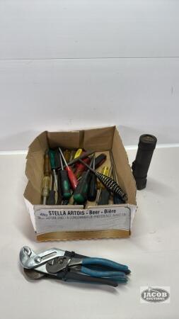 TOOL LOT