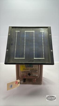 PARMAK PRECISION SOLAR PAK 12 FENCE CHARGER