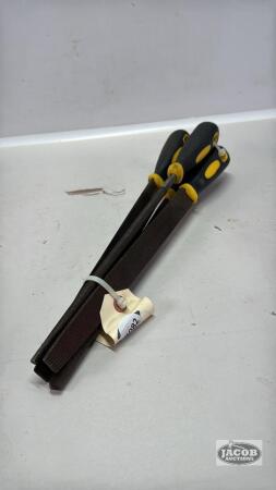 (4) FILES WITH HANDLES