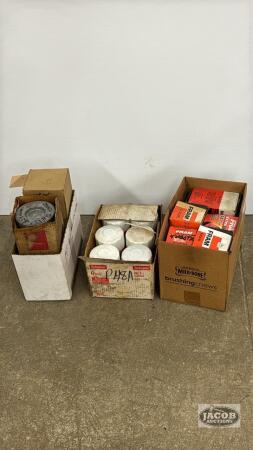 QUANTITY OF OIL AND AIR FILTERS