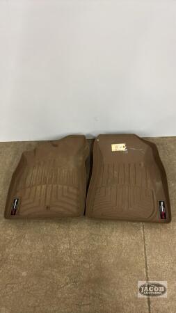 PAIR OF WEATHERTECH FLOOR MATTS