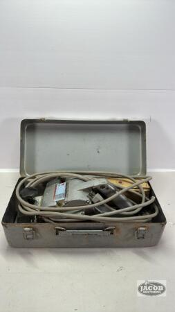 MAKITA 3 1/2IN ELECTRIC HAND PLANER