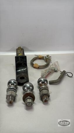 2IN TRAILER RECIEVER WITH PIN, (2) 2IN BALLS