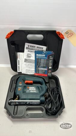 BLACK AND DECKER ELECTRIC JIG SAW IN CASE