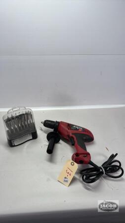 SKIL ELECTRIC DRILL WITH 15 PIECE SPADE BIT SET