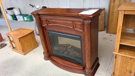 Dimplex Electric Fireplace in Mantle