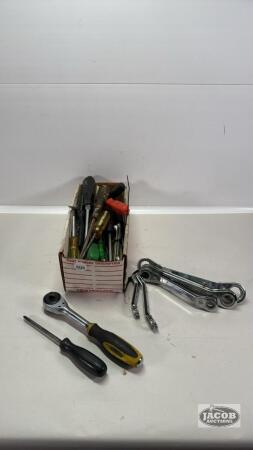 HAND TOOL LOT