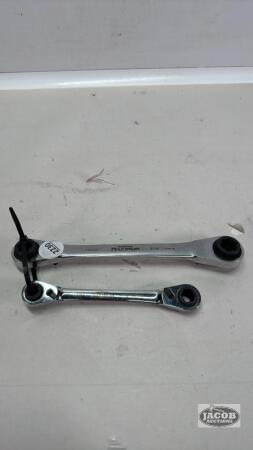 (2) MASTERCRAFT NUT EXTRACTORS